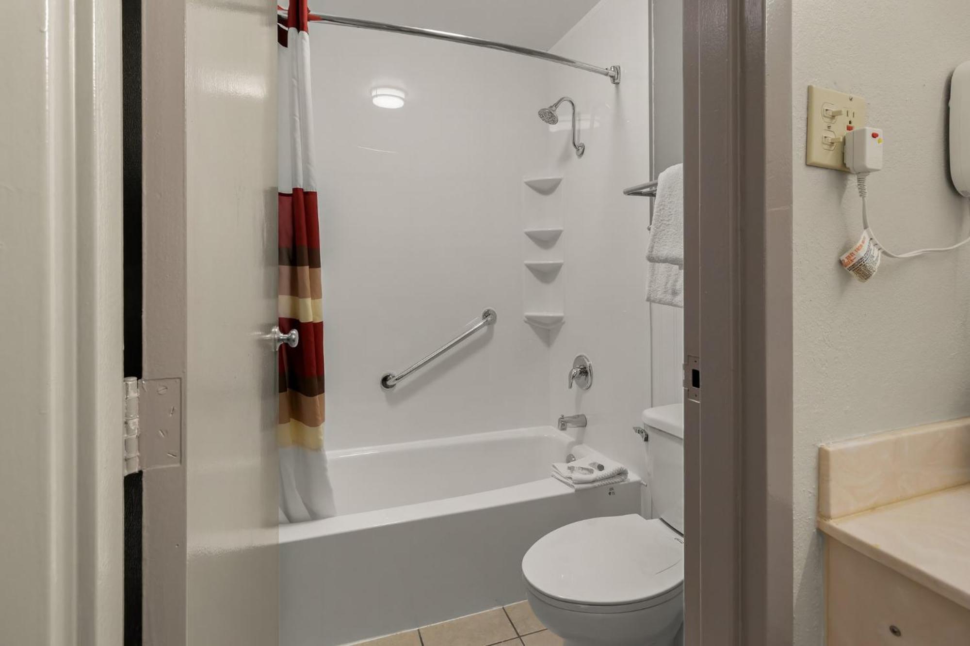Red Roof Inn & Suites Cave City Dış mekan fotoğraf