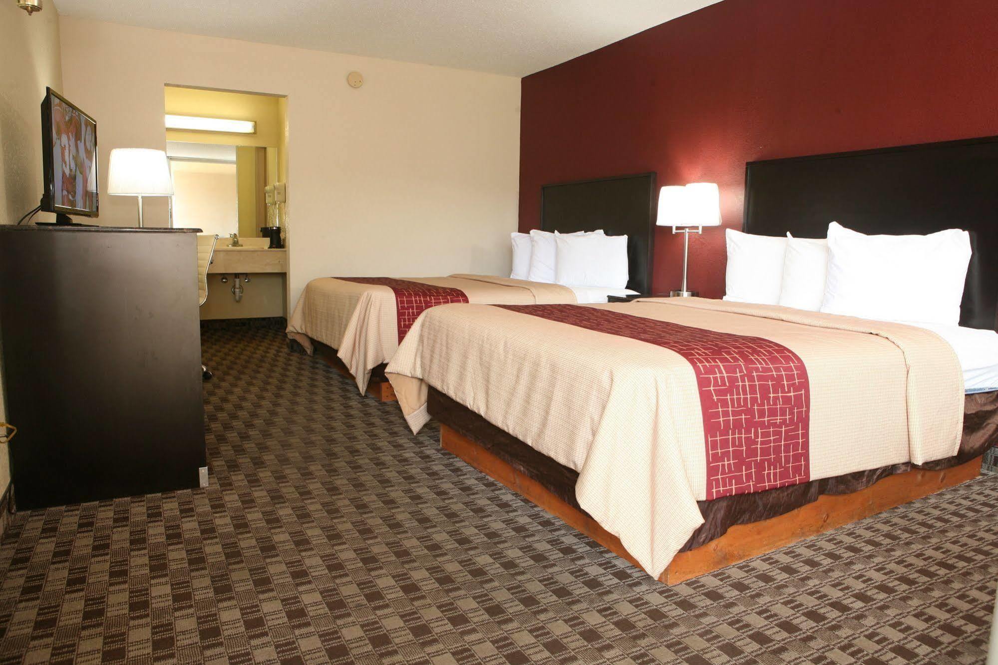 Red Roof Inn & Suites Cave City Dış mekan fotoğraf